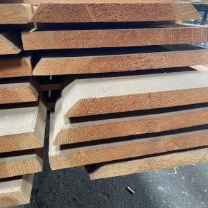 Houthandel Bos - Schaaldeel 5cm dik(boomplank met schors) blank