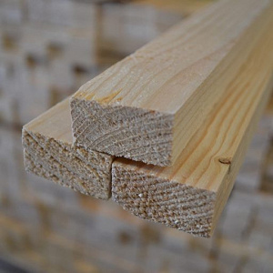 Vuren ruw 22x42mm Panlatten