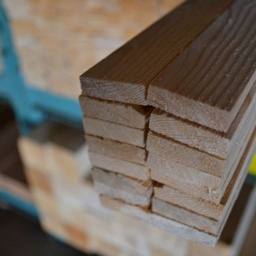 Vuren ruw 11x33mm Tengels - 420cm